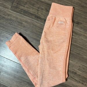 Aybl seamless salmon pink active leggings size small